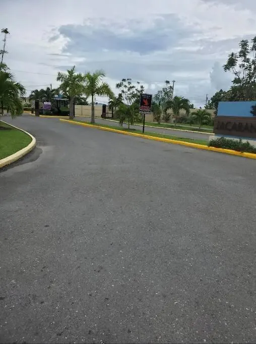 Appartamento Jacaranda Gated Calm Sydenham Pen Giamaica