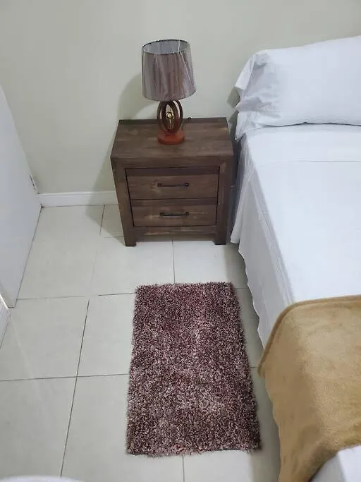 Appartamento Jacaranda Gated Calm Sydenham Pen 0*,