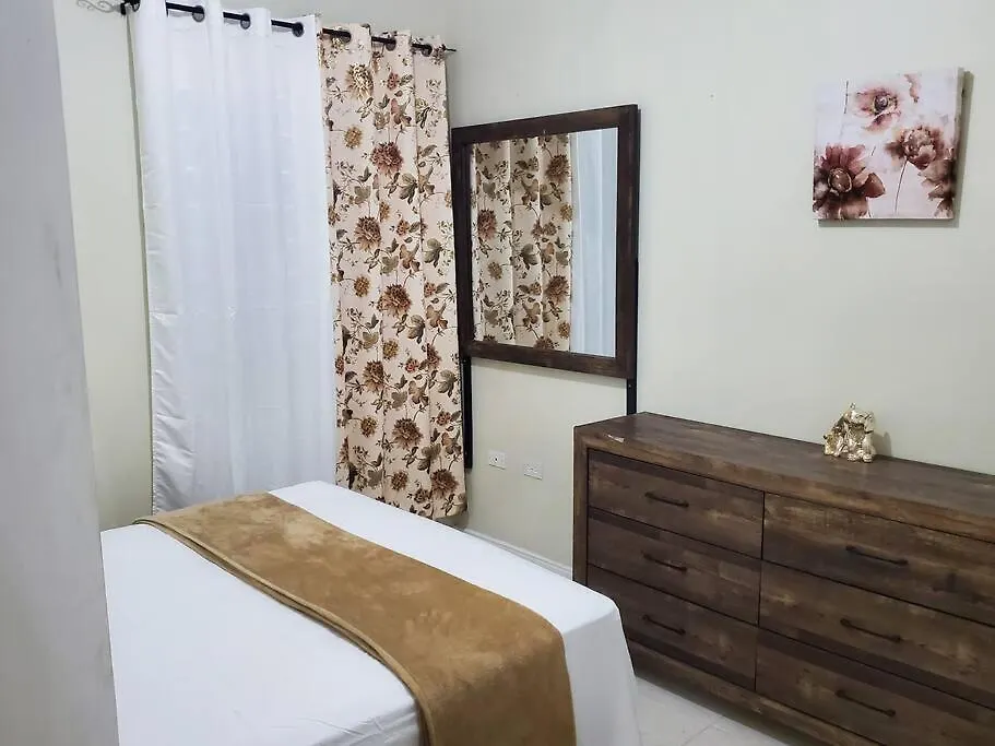 Jacaranda Gated Calm Apartment Sydenham 0*,