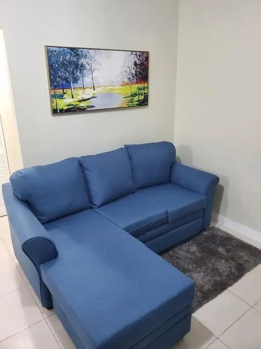 Jacaranda Gated Calm Apartment Sydenham